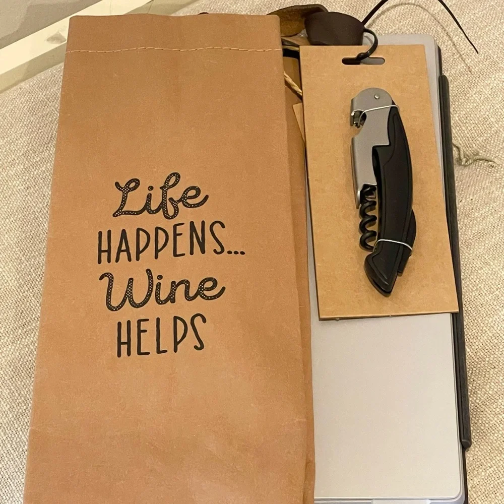 2-piece graphic wine bag and bottle opener set